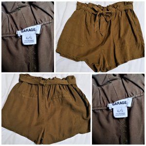 Garage Paper Bag Shorts in Army Green Size L